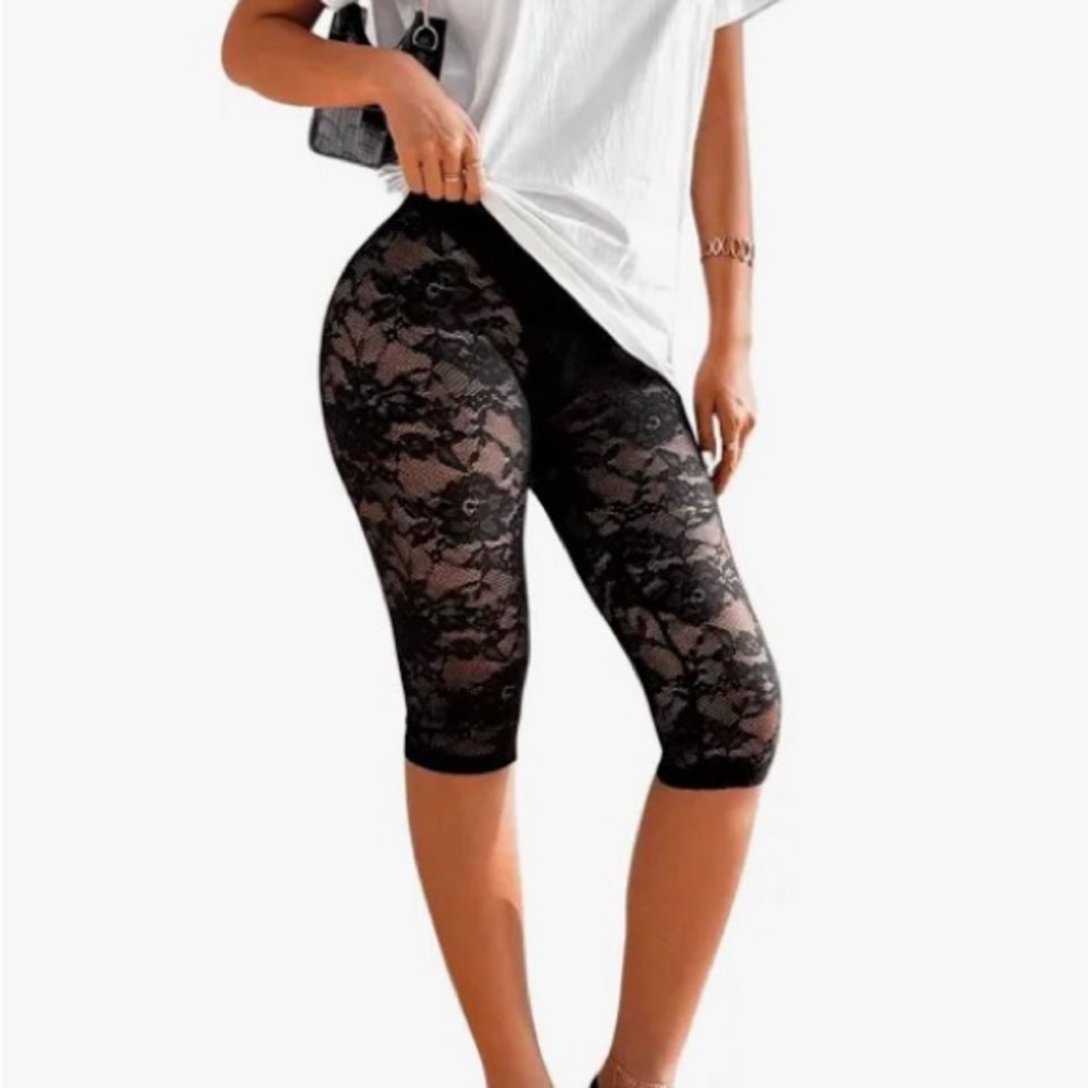 Black Lace Capri Leggings